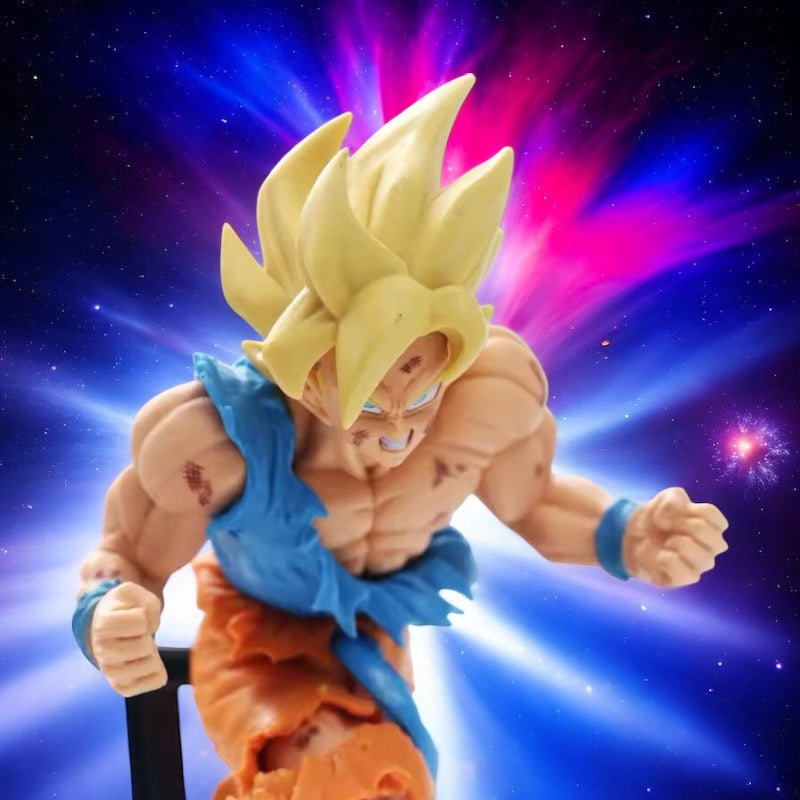 Super Saiyan Goku Fighter Figure - Display Stand Included