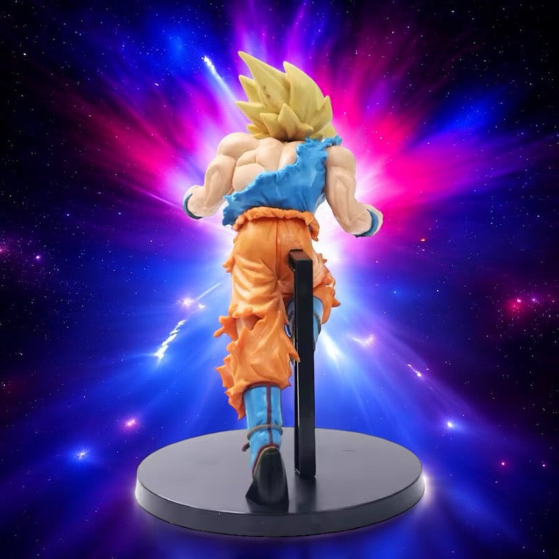 Super Saiyan Goku Fighter Figure - Dragon Ball Z - Display Stand Included