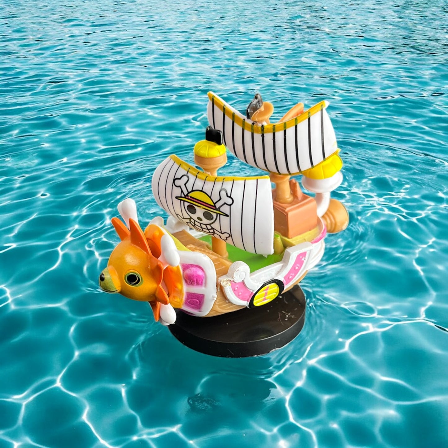 OP Ship - Anime Small Figure Model 7cm - Pirate Miniature